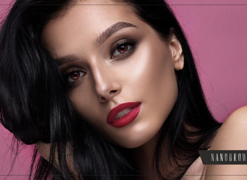 Mga hakbang sa pag-aayos ng make-up para sa Ombre brows